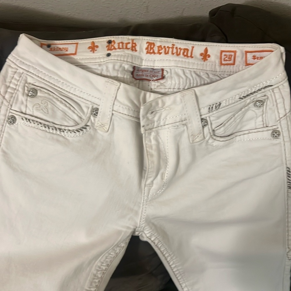 Rock Revival White Skinny Jeans with Modern Fit